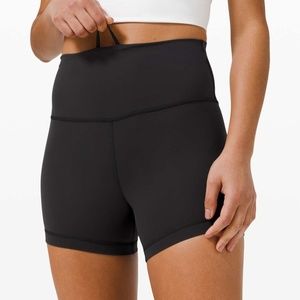 {lululemon} wonder train hr short 4"